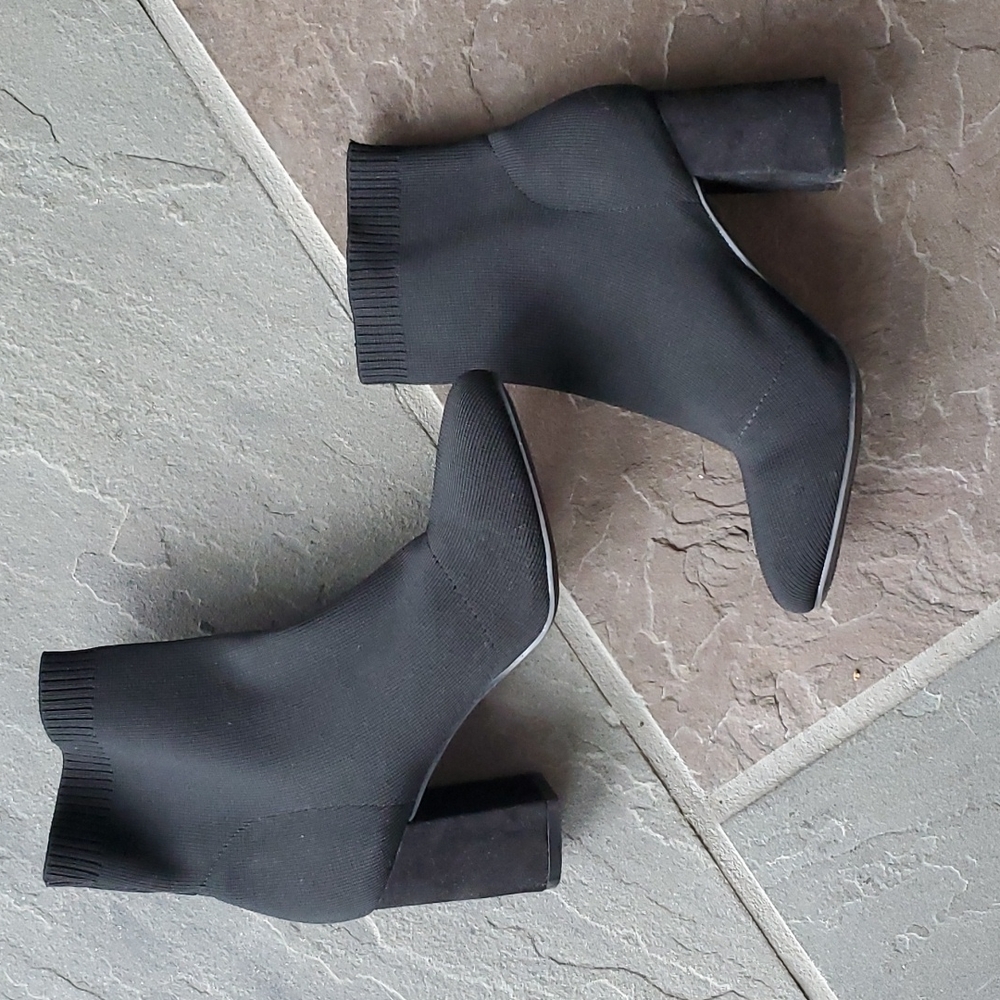 MIA size 9 booties